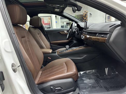 Used 2019 Audi A4 2.0T Premium w/ Convenience Package image 17