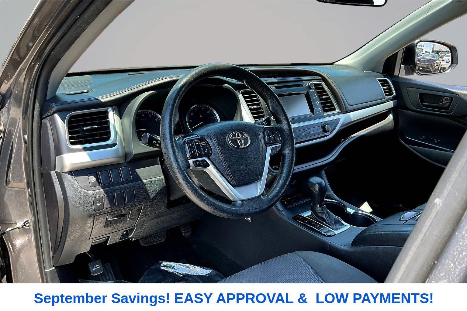 Used 2019 Toyota Highlander LE FWD image 21