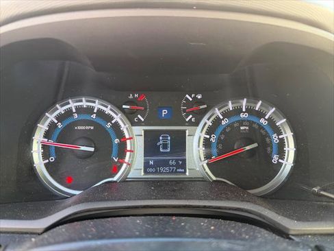 Used 2014 Toyota 4Runner Limited image 23