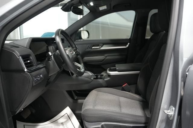 Used 2025 GMC Terrain Elevation AWD/4WD image 14