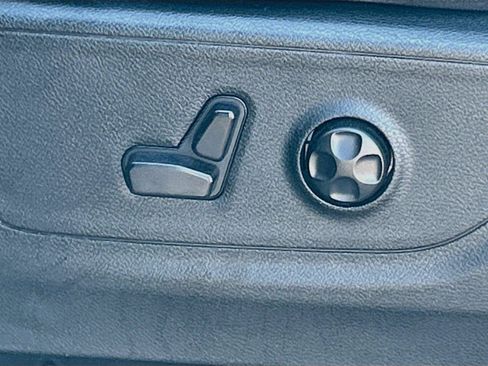 Used 2020 RAM 1500 Rebel AWD/4WD image 23