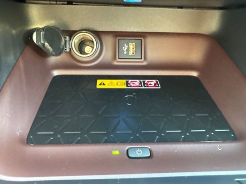 New 2025 Toyota RAV4 Limited image 34