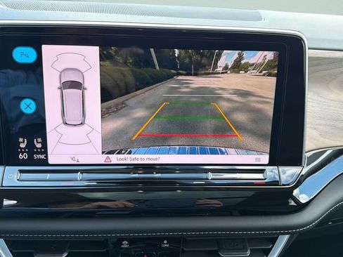New 2026 Volkswagen Atlas SE FWD image 14