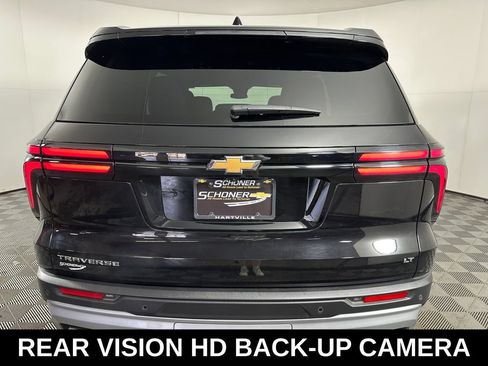 Used 2024 Chevrolet Traverse LT w/ LPO, Floor Liner Package FWD image 4