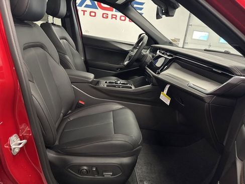 New 2026 Jeep Cherokee Limited image 37