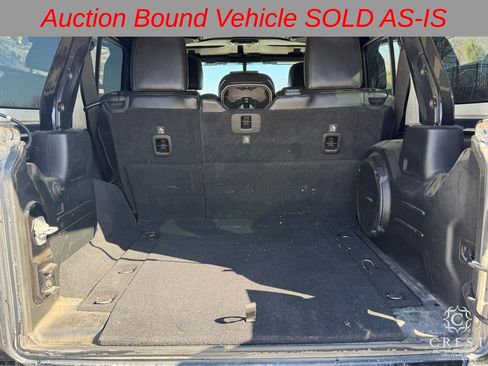 Used 2018 Jeep Wrangler Unlimited Sahara image 28