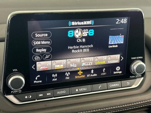 Used 2025 Nissan Rogue SV FWD image 18