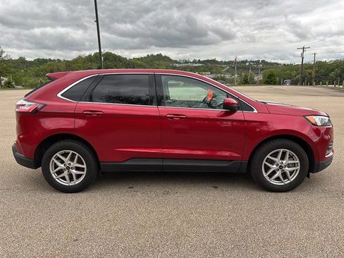Certified 2024 Ford Edge SEL w/ Convenience Package AWD/4WD image 5