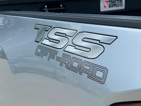 Used 2023 Toyota Tacoma SR AWD/4WD image 15