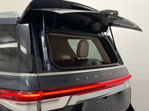 Used 2022 Lincoln Navigator Reserve image 8