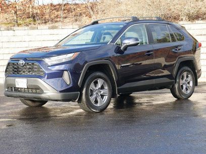 Used 2022 Toyota RAV4 XLE w/ Convenience Package