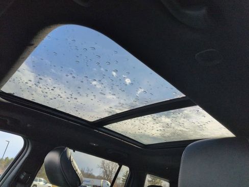 Certified 2024 Jeep Grand Cherokee L Limited w/ Luxury Tech Group II image 13