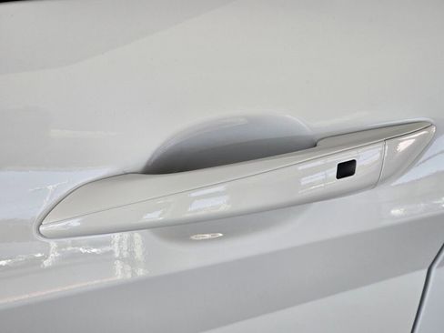 New 2025 Hyundai Elantra SEL image 12