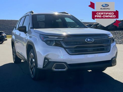 Used 2025 Subaru Forester Limited AWD/4WD image 1