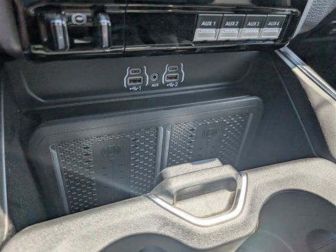 New 2025 RAM 2500 Laramie image 21