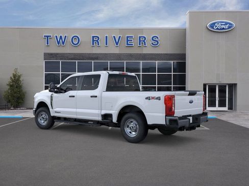 New 2026 Ford F250 4x4 Crew Cab Super Duty image 4