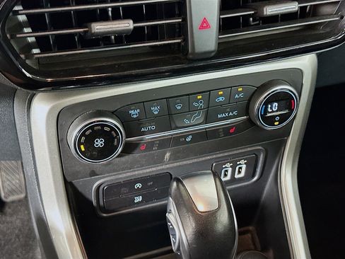 Used 2020 Ford EcoSport Titanium image 24