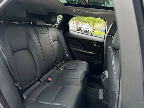 Used 2018 Jaguar F-PACE Premium AWD/4WD image 32