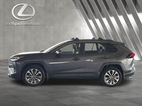 Used 2019 Toyota RAV4 XLE Premium FWD image 1