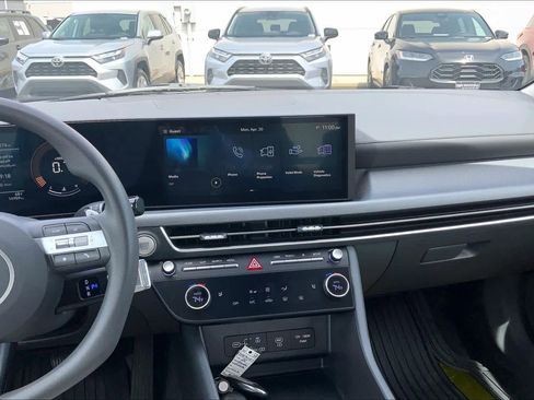 Used 2025 Hyundai Sonata SEL FWD image 7