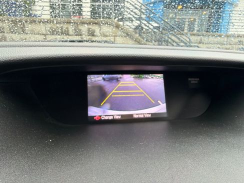 Used 2015 Honda CR-V LX image 11