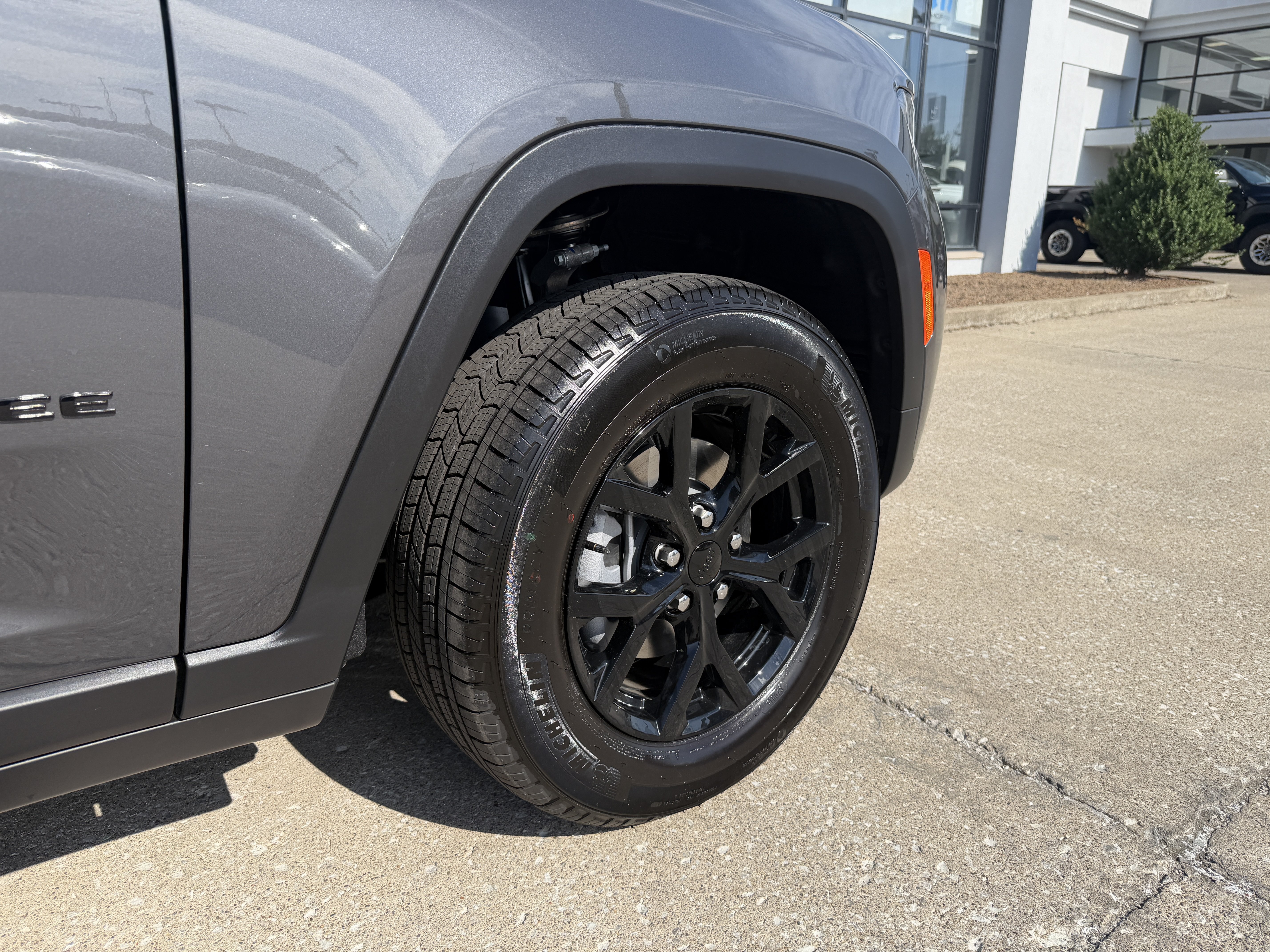New 2026 Jeep Grand Cherokee Altitude AWD/4WD image 20