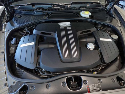 Used 2014 Bentley Continental GT image 42