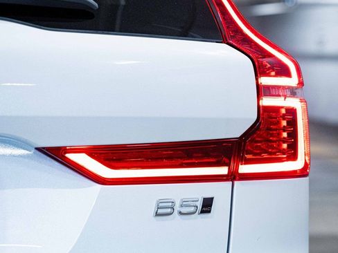 New 2026 Volvo XC60 B5 Ultra w/ Protection Package Premier image 7