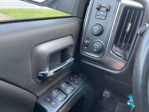 Used 2018 Chevrolet Silverado 1500 LT w/ All Star Edition AWD/4WD image 10
