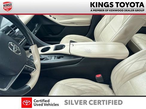 Used 2019 Toyota Avalon Limited w/ Advanced Safety Package FWD image 11