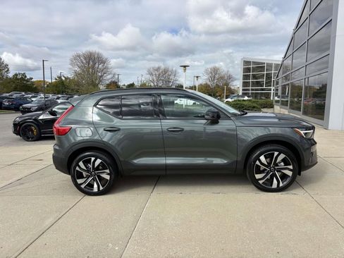 New 2026 Volvo XC40 B5 Ultra w/ Protection Package Premier AWD/4WD image 8