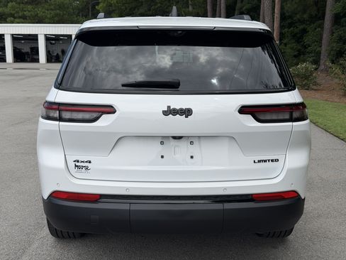 Used 2025 Jeep Grand Cherokee L Limited w/ Luxury Tech Group II AWD/4WD image 9