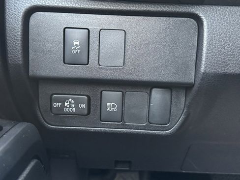 Certified 2022 Toyota Tacoma SR image 27