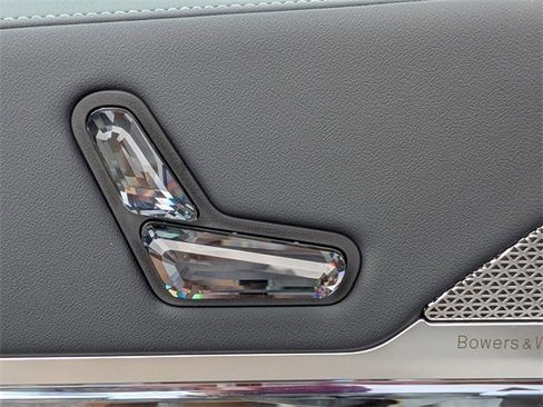 New 2025 BMW 740i image 20