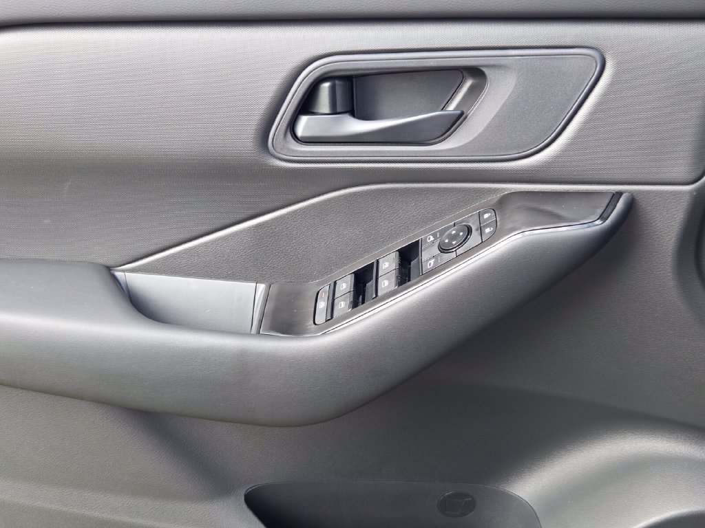 New 2027 Nissan Rogue S FWD image 29