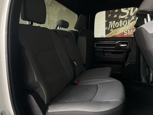 Used 2024 RAM 2500 Big Horn w/ Off Road Package AWD/4WD image 16