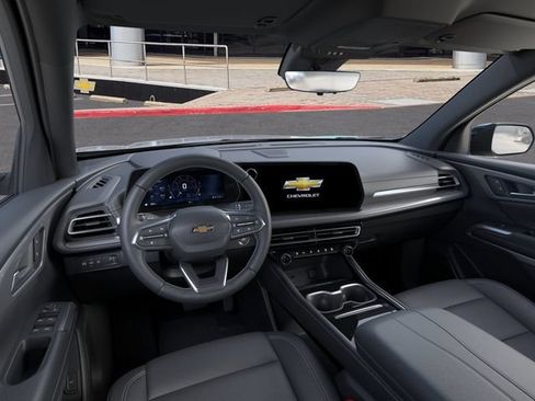 New 2027 Chevrolet Traverse LT w/ Midnight/Sport Edition FWD image 15