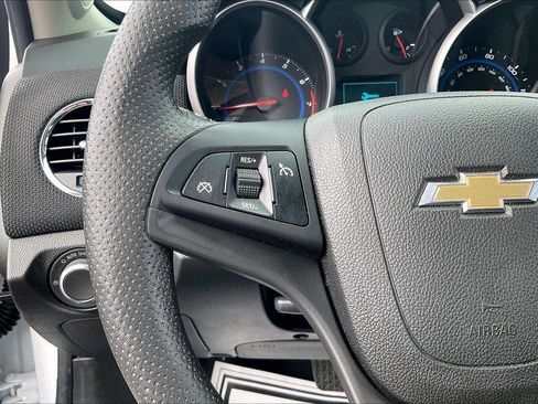 Used 2016 Chevrolet Cruze LT FWD image 20
