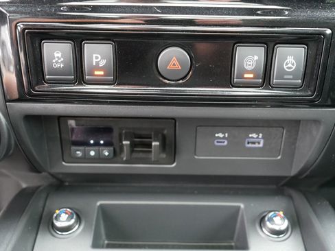 Certified 2024 Nissan Titan PRO-4X w/ Pro-4x Convenience Package AWD/4WD image 32