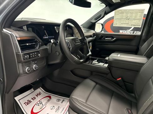 New 2026 GMC Yukon XL Denali w/ Sun & Power Step Package RWD image 9