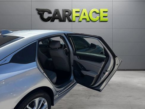 Used 2019 Honda Accord LX image 18