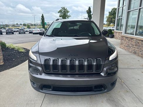 Used 2016 Jeep Cherokee High Altitude AWD/4WD image 3