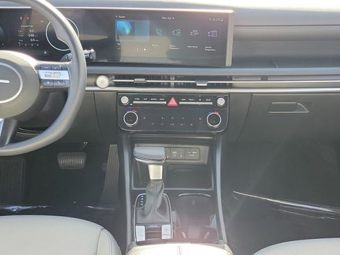 Used 2025 Hyundai Santa Cruz SEL FWD image 30