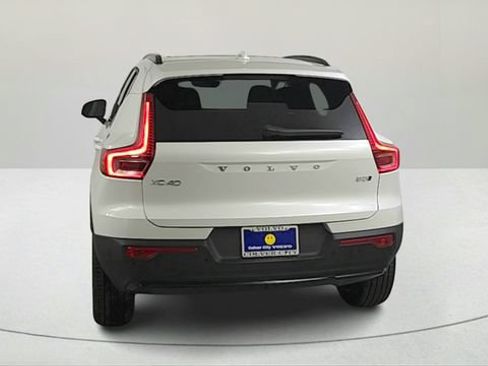 Certified 2026 Volvo XC40 B5 Ultra w/ Climate Package AWD/4WD image 5