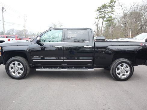 Used 2018 Chevrolet Silverado 2500 LTZ w/ Duramax Plus Package image 6