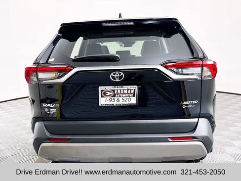 Used 2025 Toyota RAV4 Limited w/ Advanced Technology Package image 22