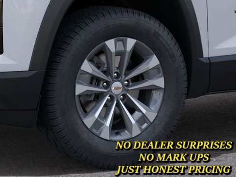New 2026 Chevrolet Equinox LT FWD image 9