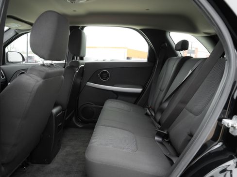 Used 2007 Pontiac Torrent AWD image 16