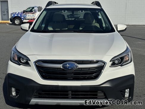 Used 2022 Subaru Outback Limited image 8