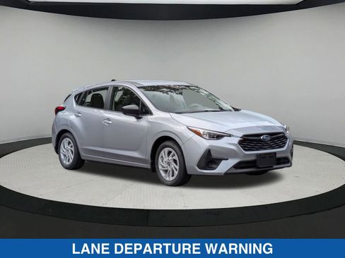 Certified 2025 Subaru Impreza 2.0i image 2